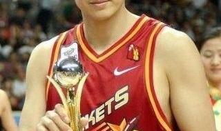 女孩百米栏跑破纪录